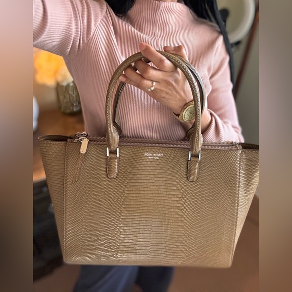 Henry Bendel  embossed leather Tote Bag - Picture 9 of 11